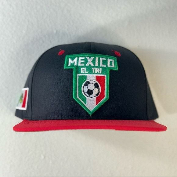 Designer NEW MEXICO EL TRI SOCCER BLACK/RED FLATBILL SNAPBACK W/ SUBL Size ONE SIZE - 1 Thumbnail