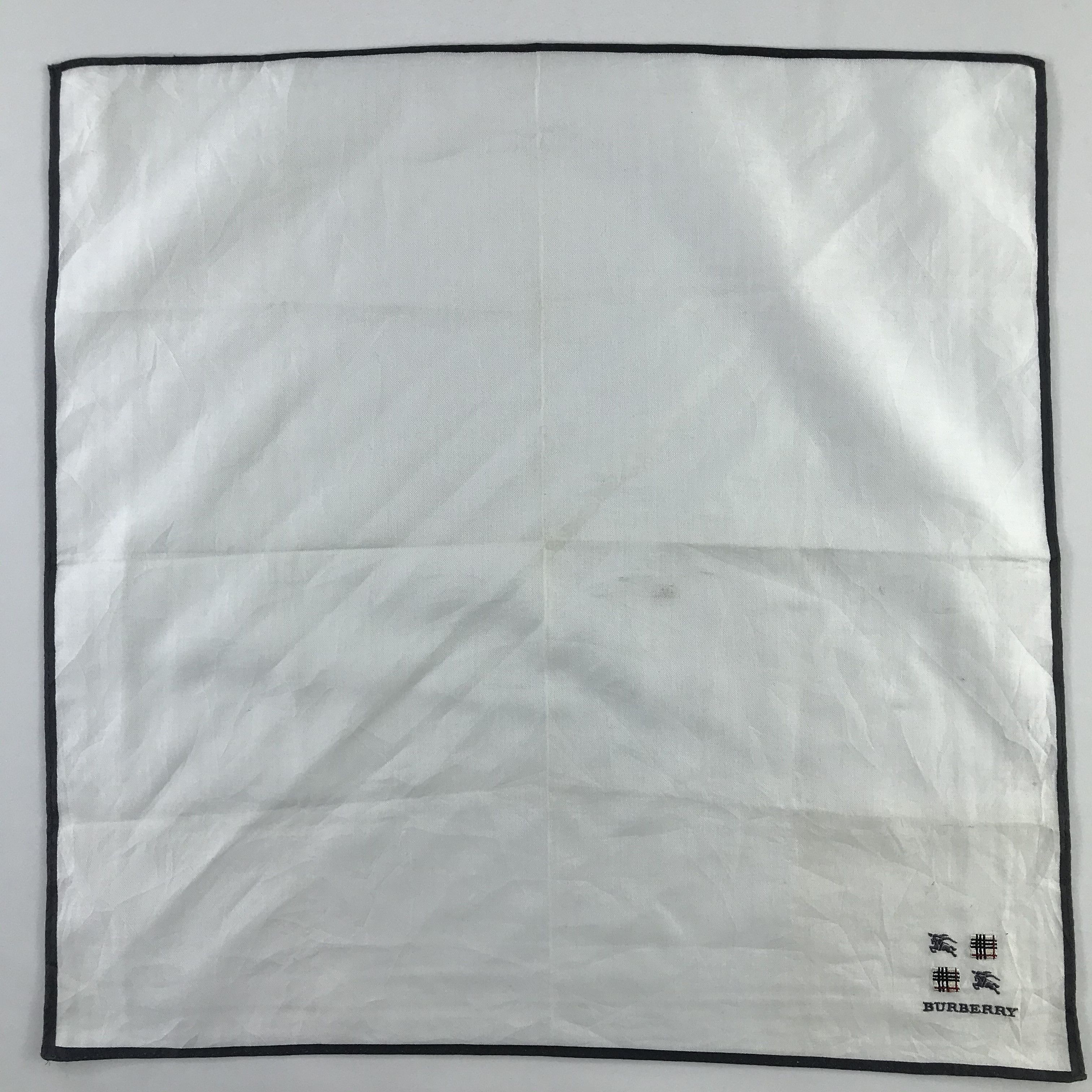 Burberry × Vintage Burberry Bandana / Handkerchief / Neckerchief - S962 Size ONE SIZE - 1 Thumbnail