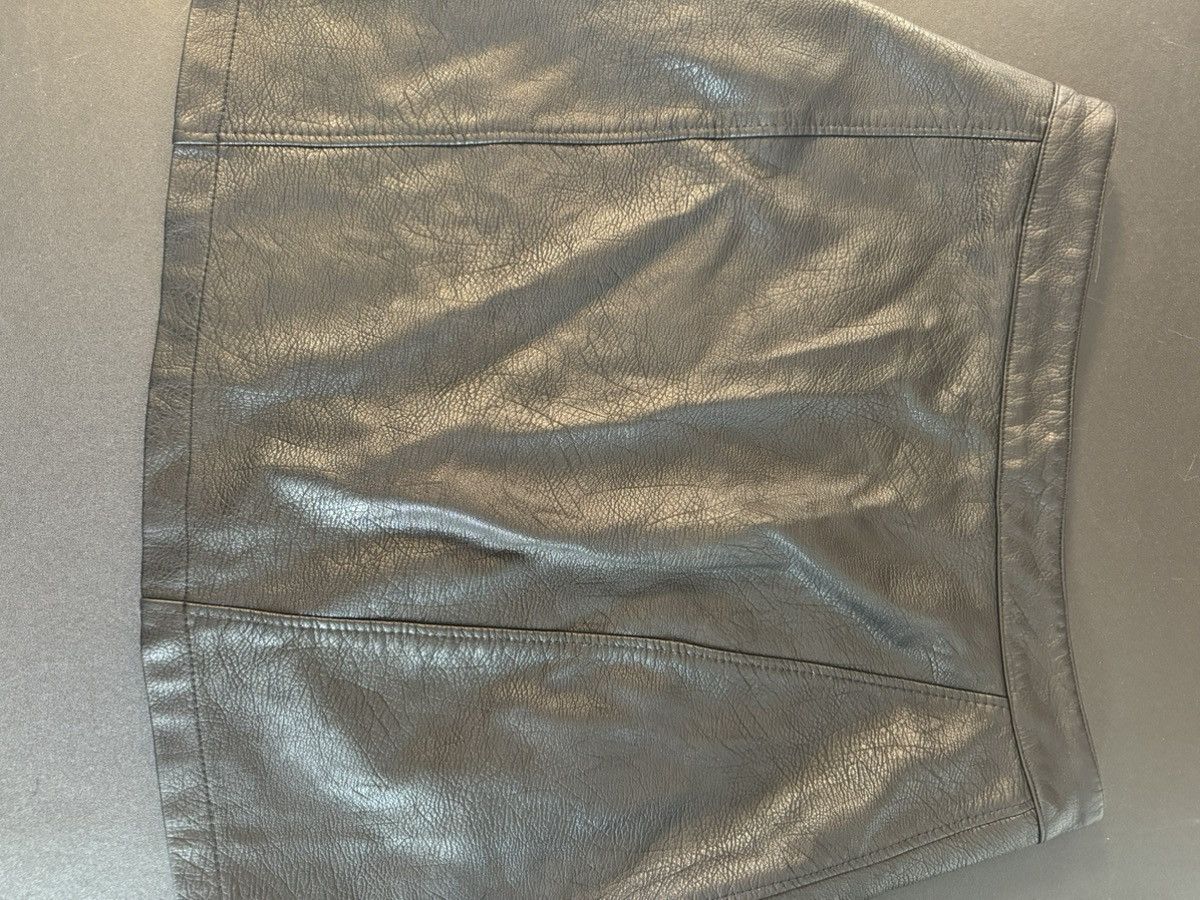 Genuine Leather × Zara Zara Basic Black Leather Mini Skirt Avant Garde Emo Goth Size 29" - 2 Thumbnail