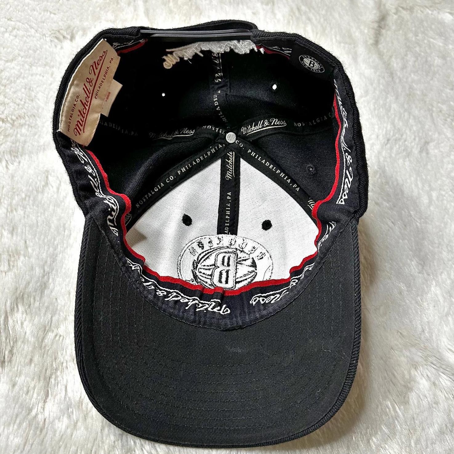 Mitchell & Ness Mitchell & Ness Brooklyn Nets Black Snapback Cap Unisex OS Size ONE SIZE - 6 Thumbnail