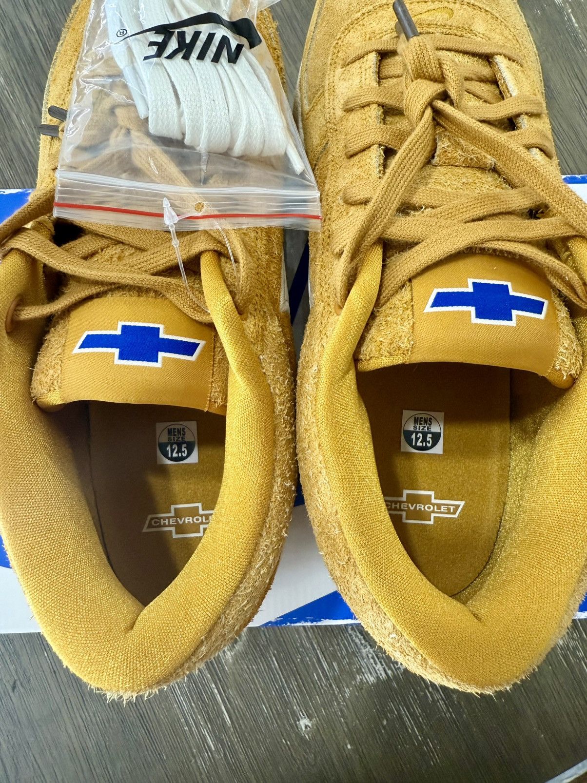 Nike Nike Book 1 Chevrolet Gold Leaf Size 12.5 Size US 12.5 / EU 45-46 - 4 Thumbnail