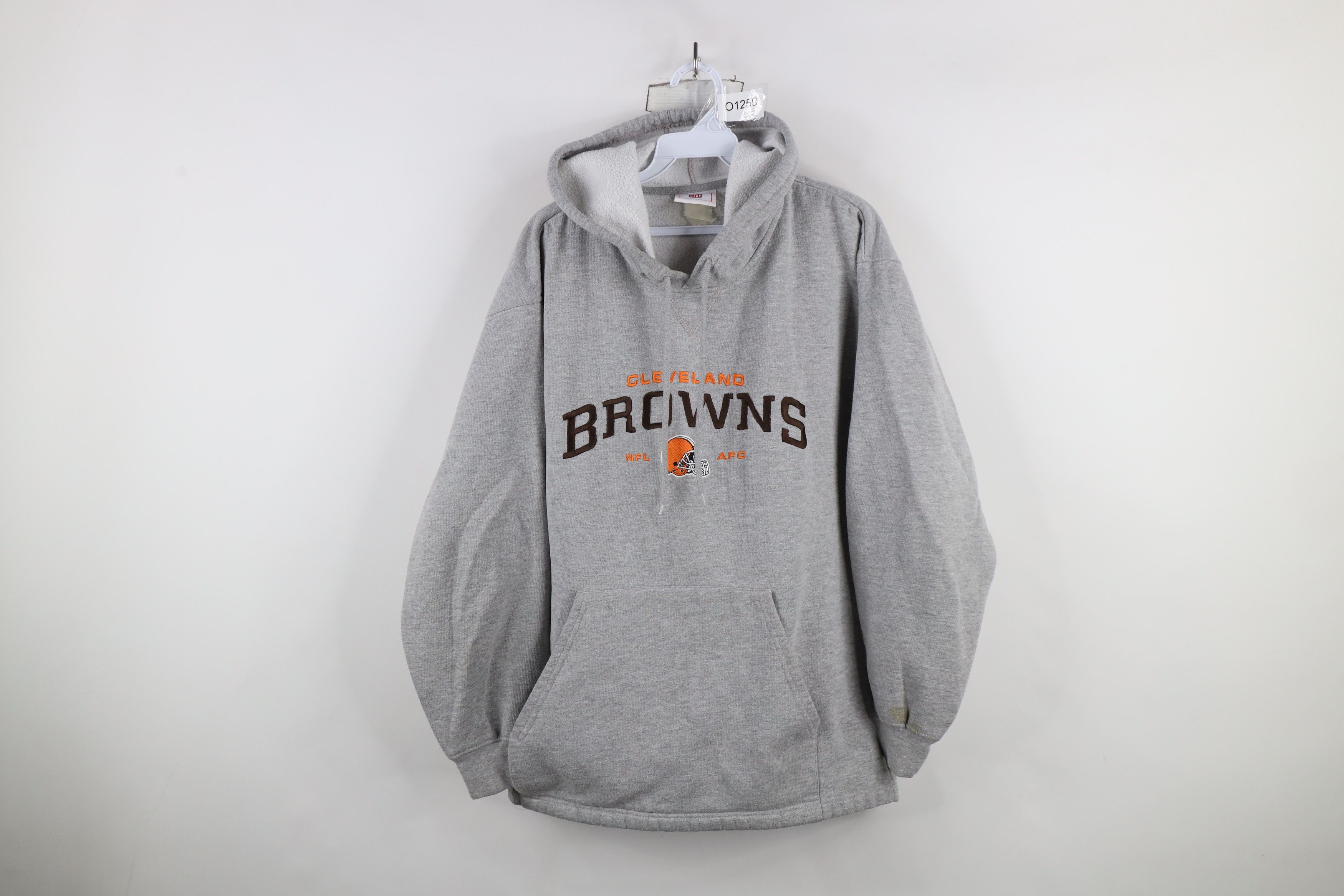 Vintage Vintage NFL Spell Out Cleveland Browns Football Hoodie Size US L / EU 52-54 / 3 - 1 Thumbnail