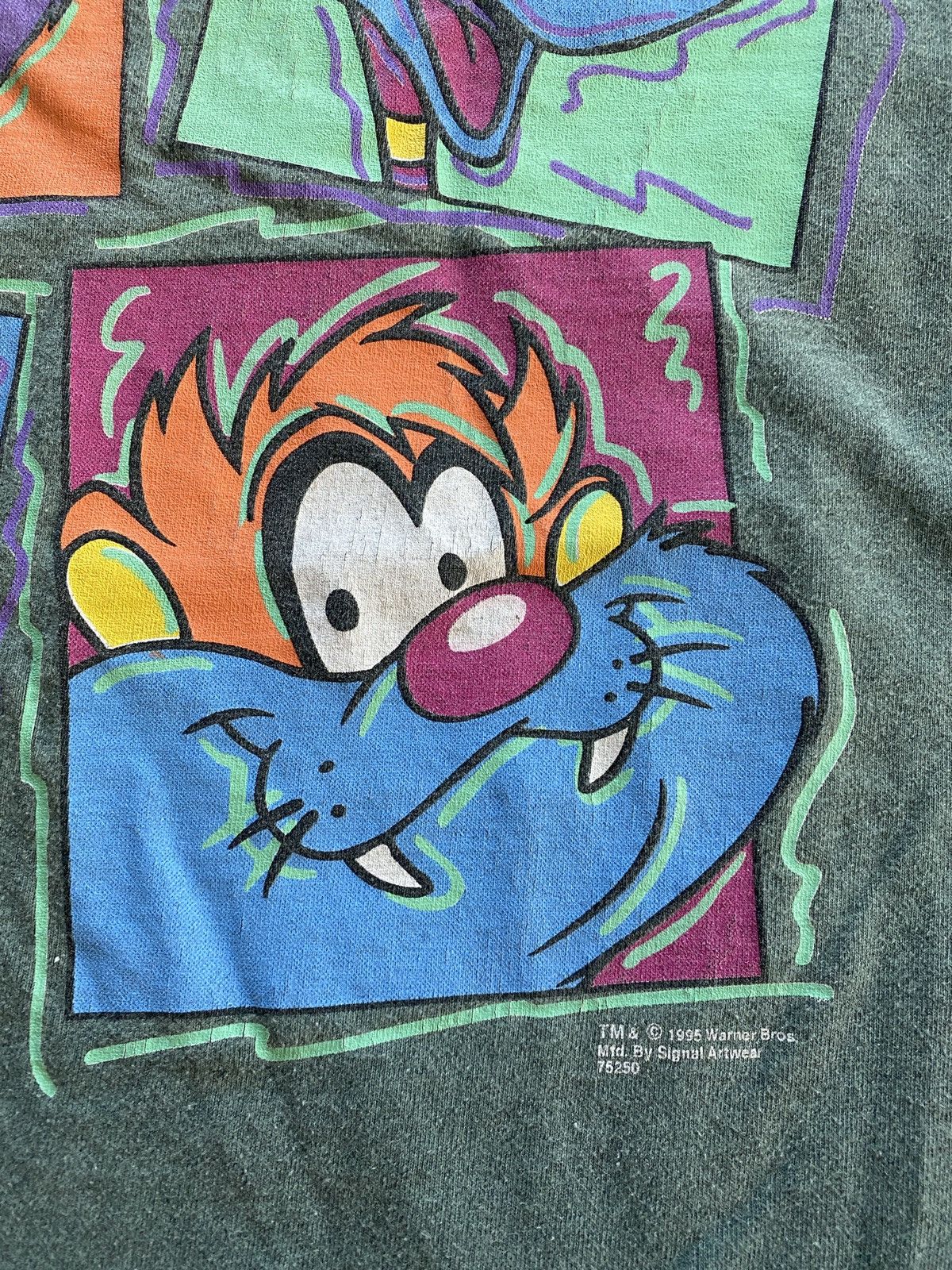 Signal Sport Vintage ‘95 Looney Tunes Bugs Bunny Daffy Tweety Taz Tee Size US XL / EU 56 / 4 - 6 Thumbnail