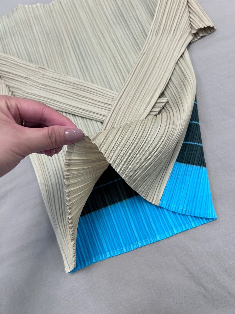 Issey Miyake Issey Miyake size:3 Two-tone pleated top Size XS / US 0-2 / IT 36-38 - 5 Thumbnail