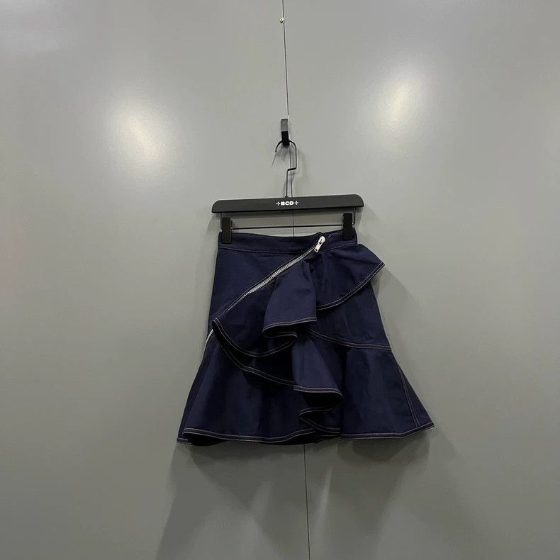 Givenchy Givenchy Size34 Ruffled Asymmetric Zip Half Skirt Size 34 Size S / US 4 / IT 40 - 2 Thumbnail