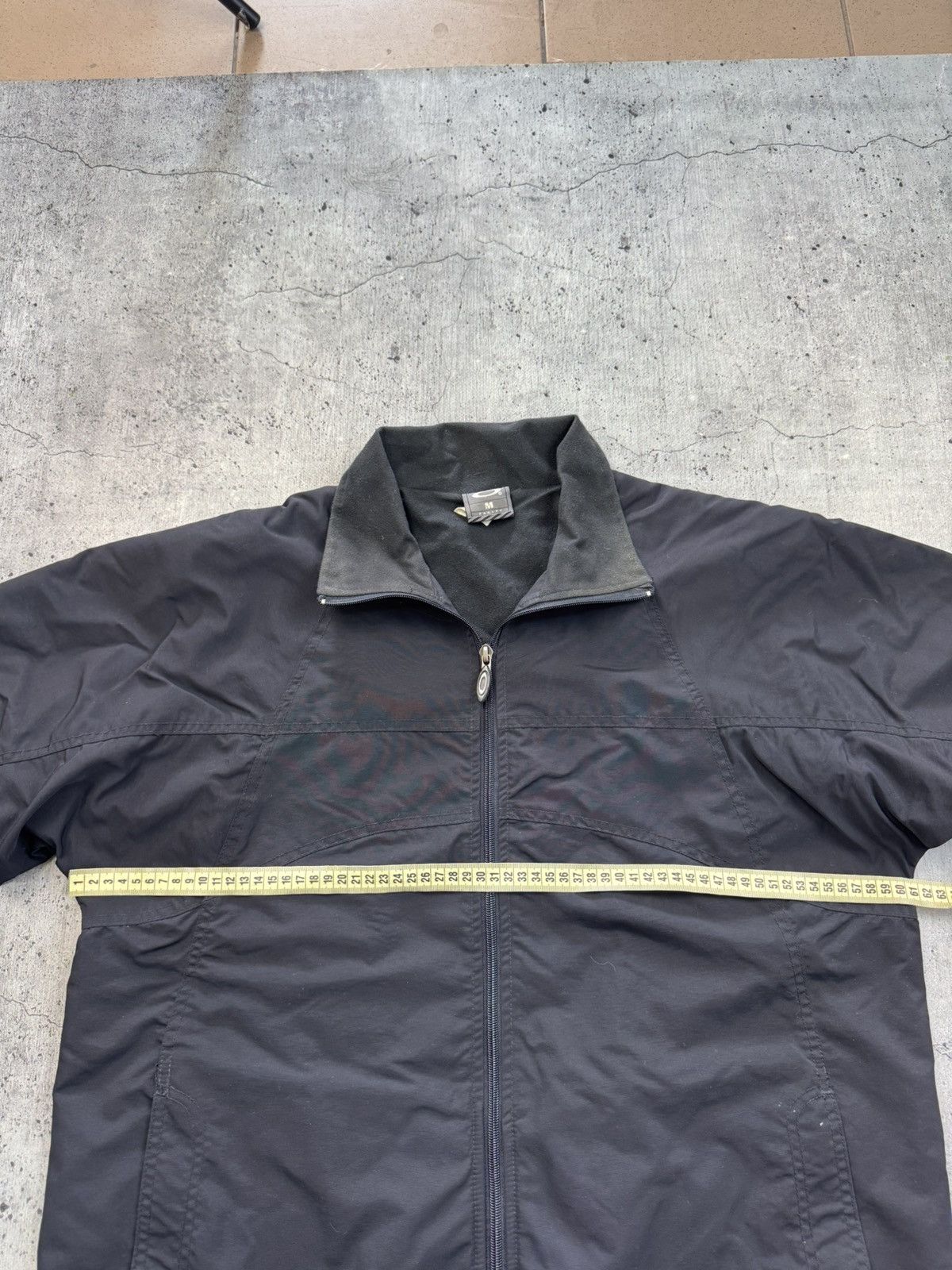 Oakley Vintage Oakley Jacket Streetwear Y2k Style Hype Surf Style Size US M / EU 48-50 / 2 - 9 Thumbnail