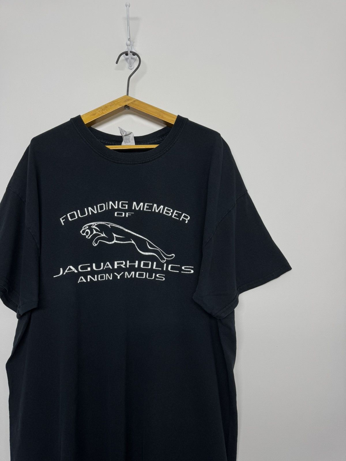 Gildan Vintage Y2k Jaguar Racing T-Shirt 00’s Size US XL / EU 56 / 4 - 5 Thumbnail