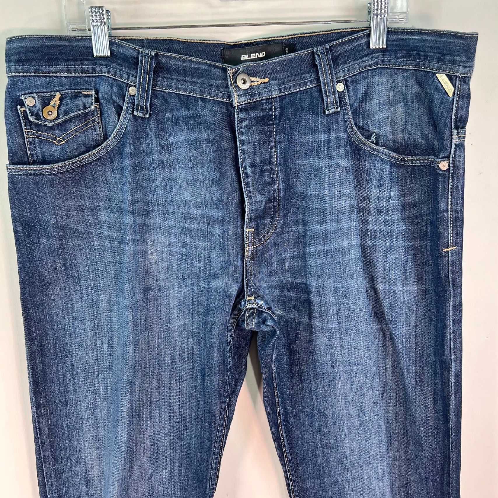 Vintage Blend Jeans Mens Flat Front Dark Wash Button Fly Blue Straight Denim Jeans 32 Regular 5-Pocket Blue Mens Size US 36 / EU 52 - 3 Thumbnail