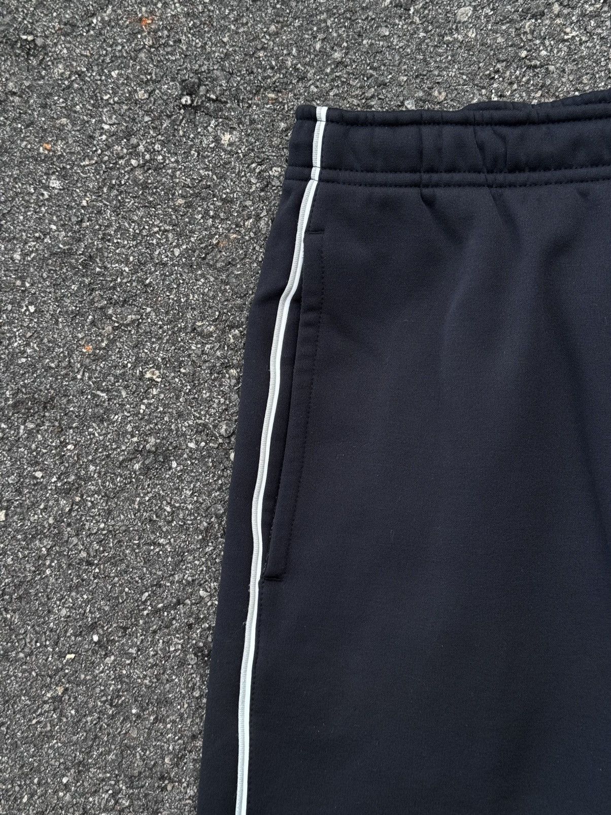 Nike Nike track pants Size US 31 - 5 Thumbnail