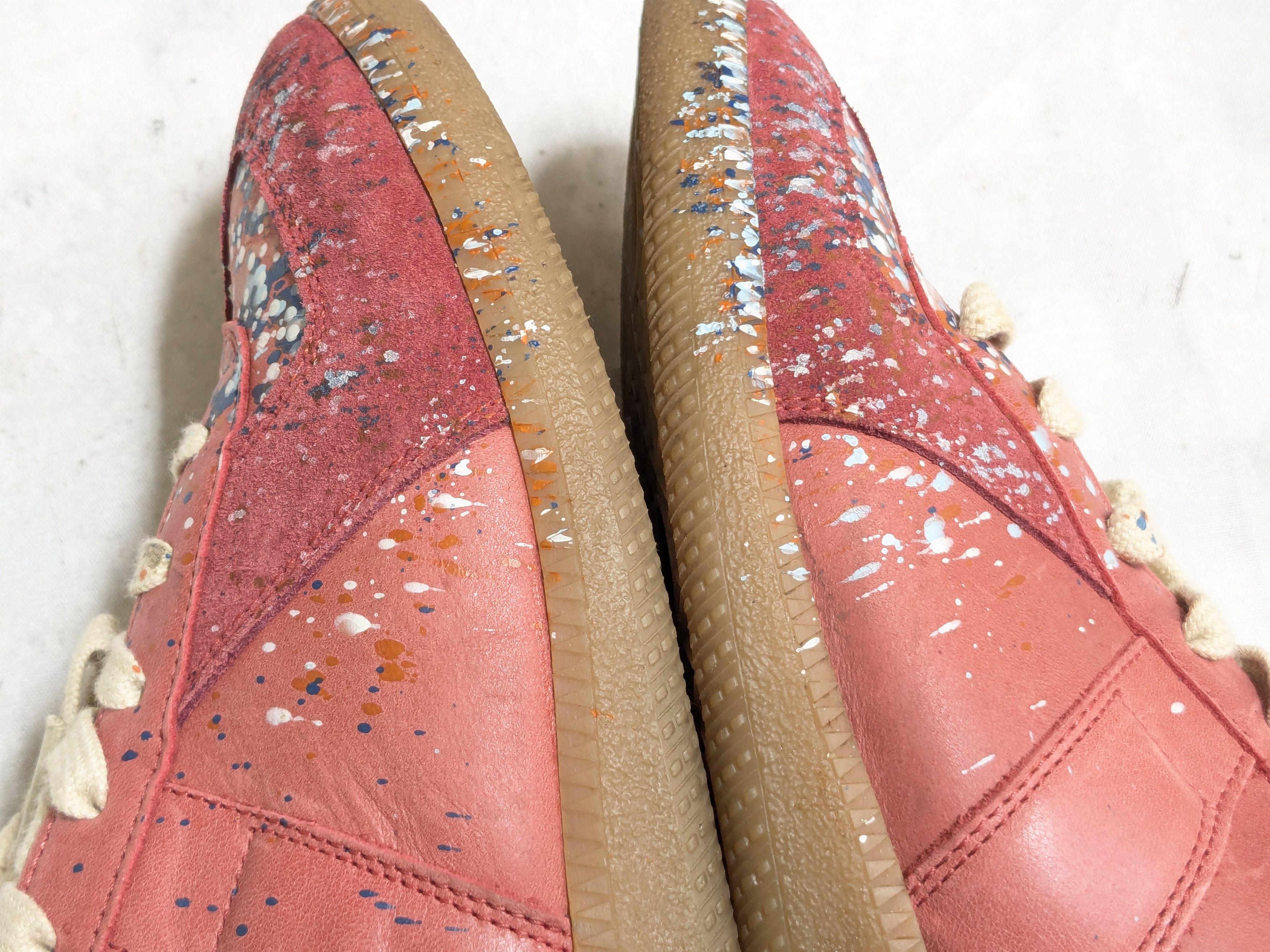 Maison Margiela Maison Margiela Replica GAT Red Paint Splatter 9 42 Gum Low Size US 9 / EU 42 - 11 Thumbnail