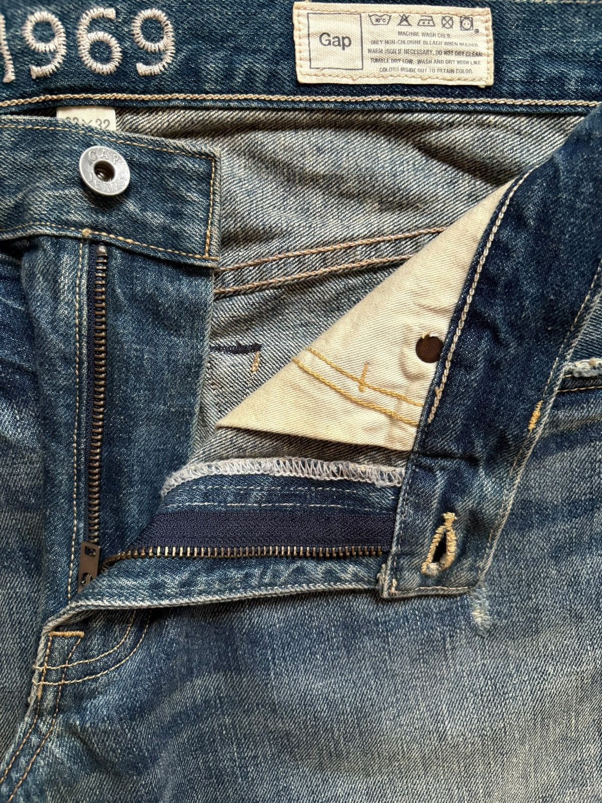 Gap Vintage Gap Rusty Mud Wash Distressed Loose Jeans Size US 33 - 9 Thumbnail