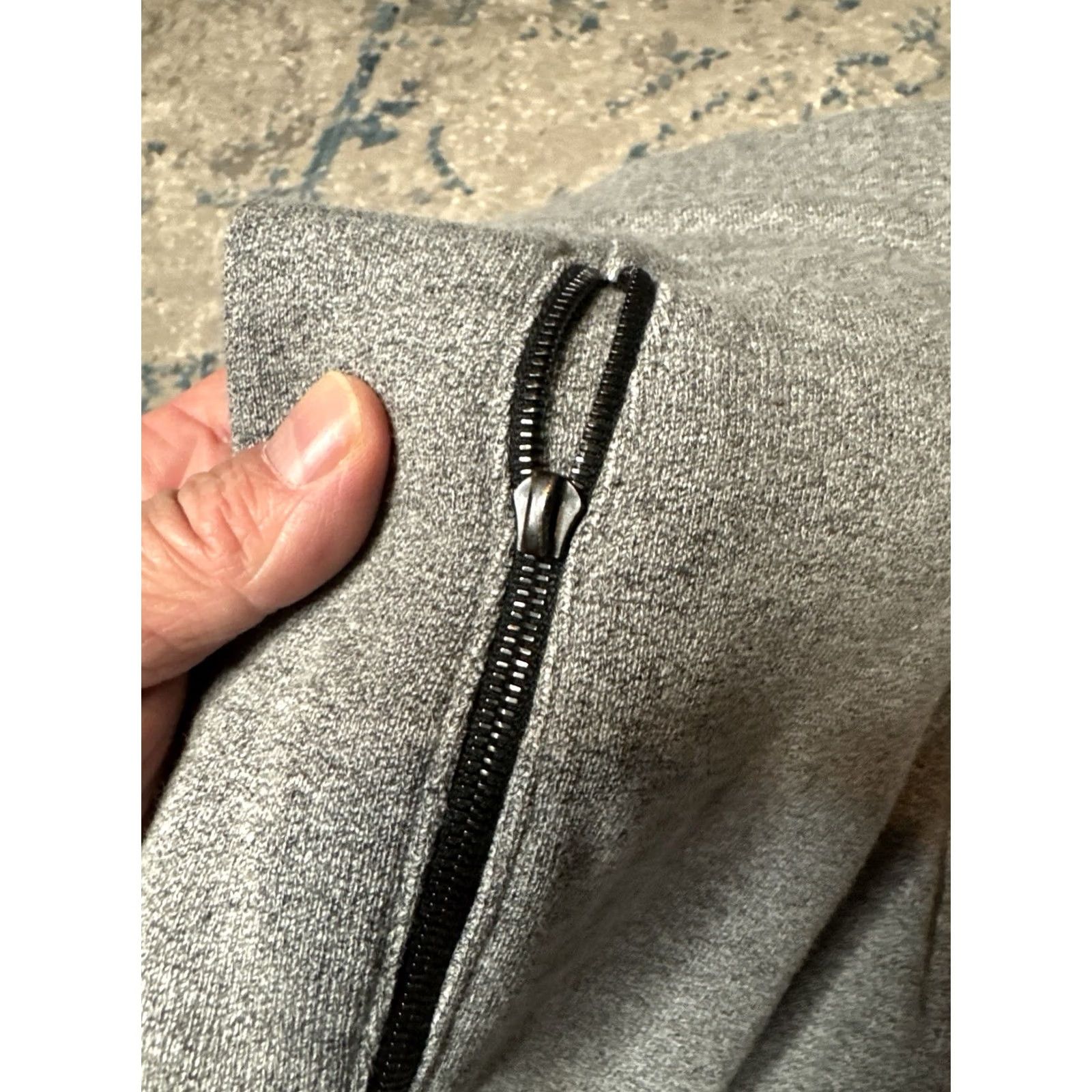 John Elliott John Elliott Escobar Jogger Sweatpants Gray Zip Pocket USA Made Size 4 Mens Slim Tapered 32 Inseam Cotton Blend Pockets Size US 33 - 4 Thumbnail