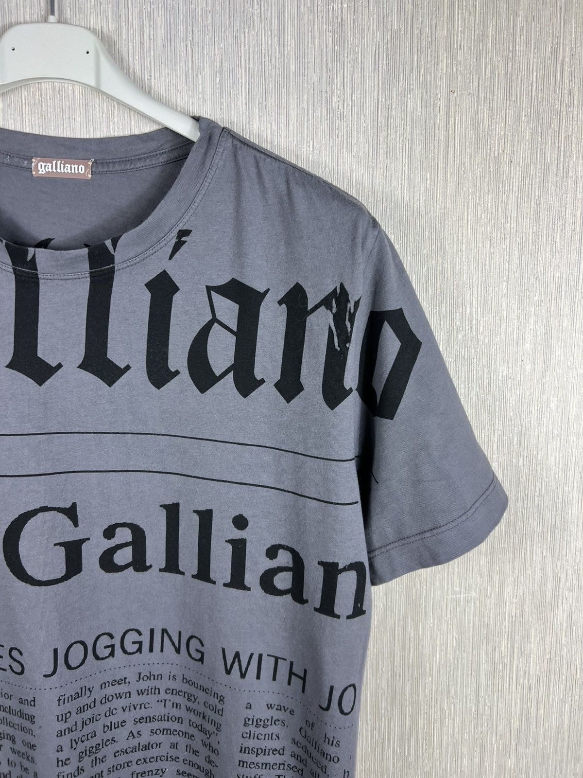 John Galliano John Galliano y2k newspaper gazette full print tee dior Size US XL / EU 56 / 4 - 3 Thumbnail