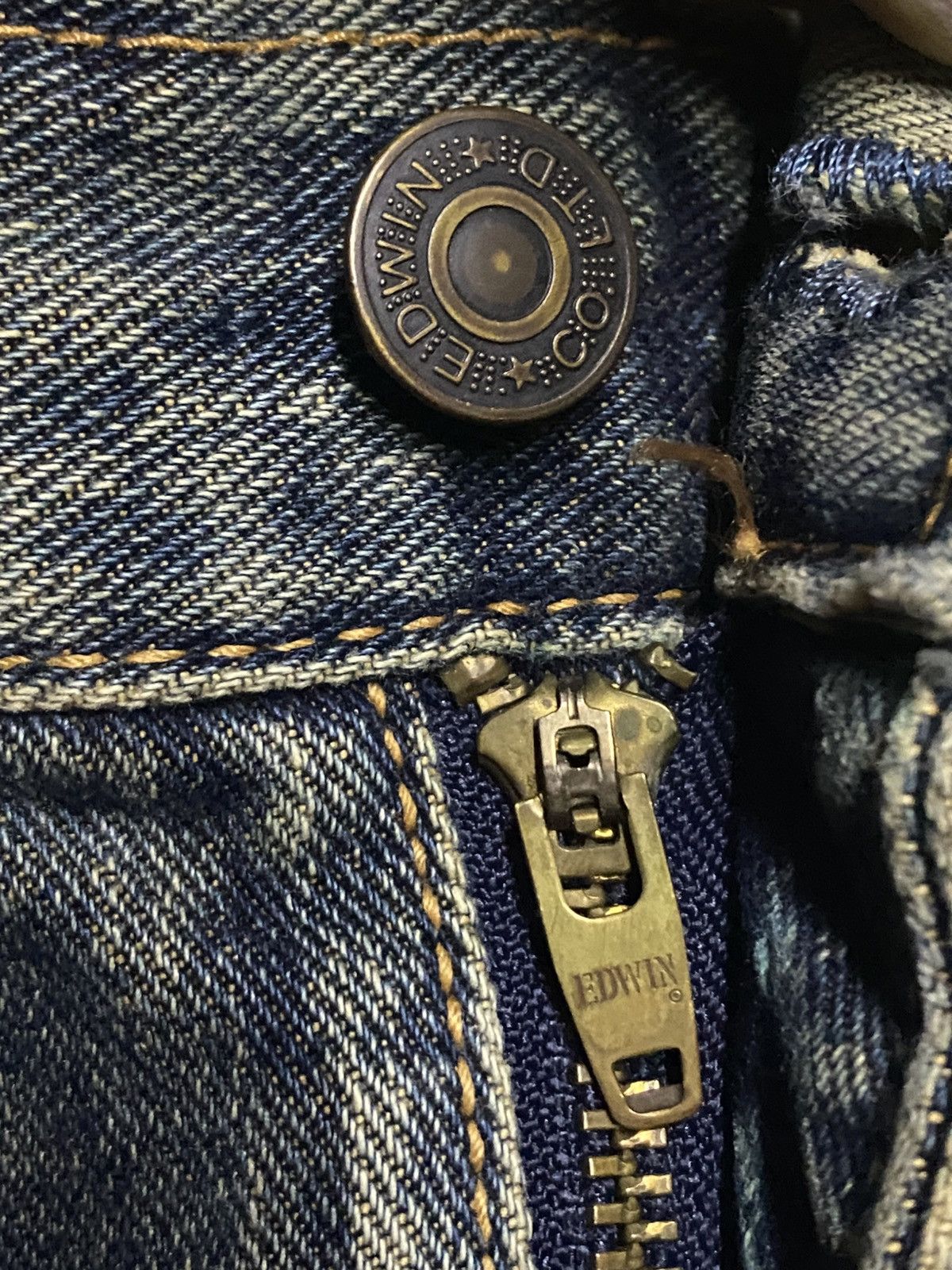 Japanese Brand Vintage Edwin 403 Revers Faded Loose Jeans Size US 32 / EU 48 - 9 Thumbnail