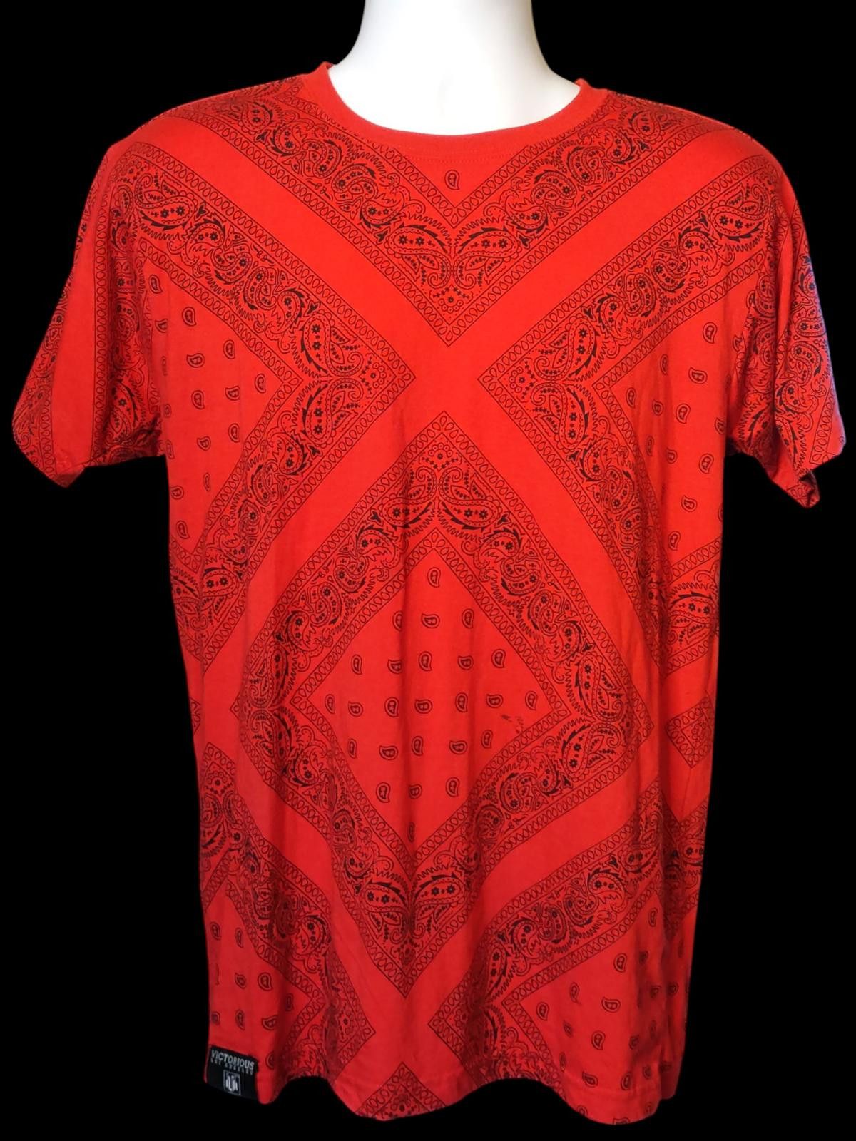 Other VICTORIOUS Men's Red Bandana Print Short Sleeve T-Shirt Size US M / EU 48-50 / 2 - 3 Thumbnail