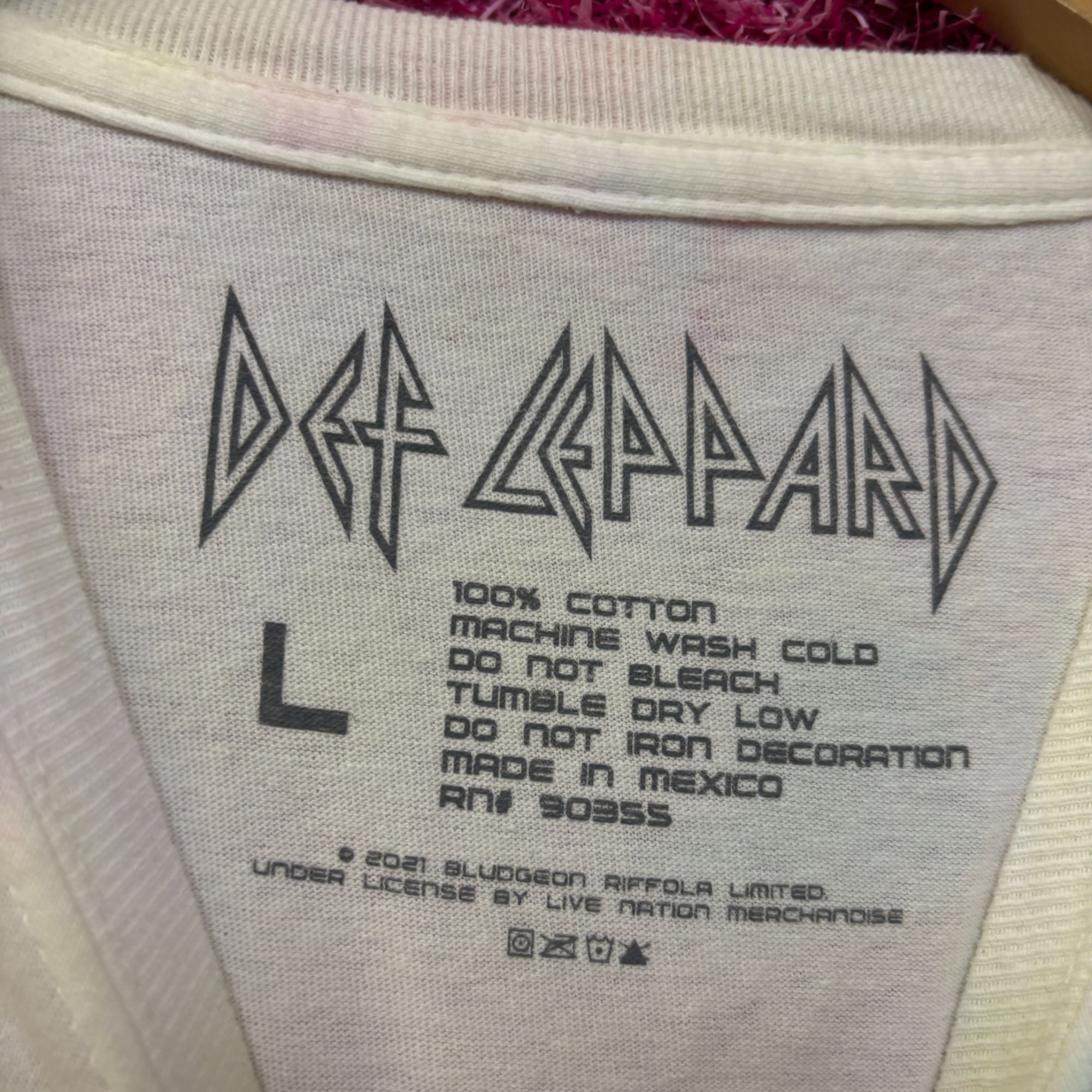 Def Leppard Def Leppard adrenalize tie dye thsirt size large Size US L / EU 52-54 / 3 - 4 Thumbnail