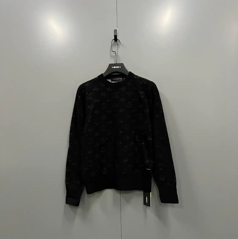 Louis Vuitton Louis Vuitton Black Wool Long Sleeve Sweatshirt 0089 Size XS / US 0-2 / IT 36-38 - 1 Thumbnail