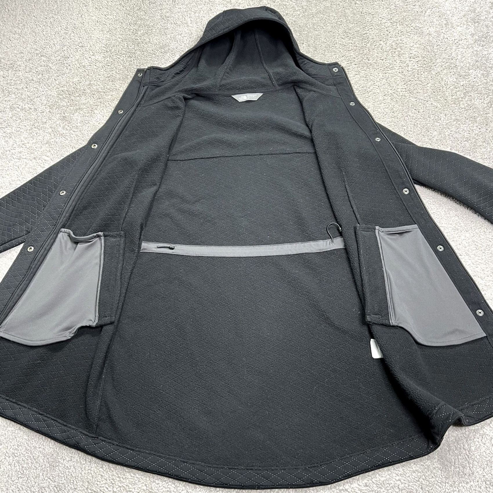 The North Face The North Face Jacket Womens Size Small Recover Up Quilted Design Hooded Black Full Zip Snap Size S / US 4 / IT 40 - 5 Thumbnail