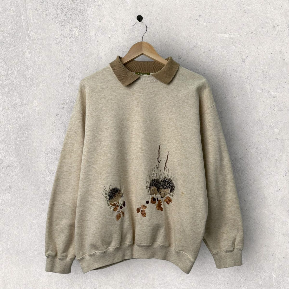 Pre-owned 1990x Clothing X Vintage 90's Country Scene Hedgehog Embroidery Sweater In Beige