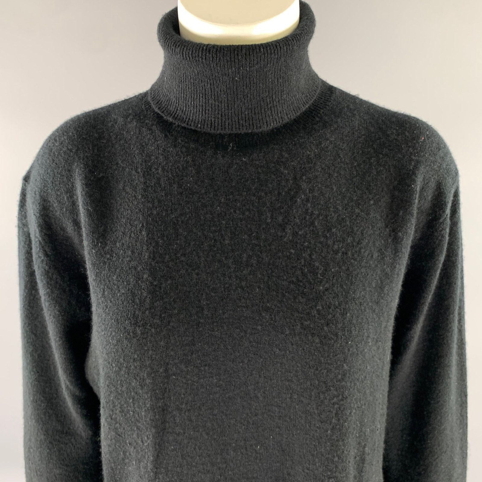 Neiman Marcus NEIMAN MARCUS Size XL Black Cashmere Turtleneck Sweater Size XL / US 12-14 / IT 48-50 - 2 Thumbnail