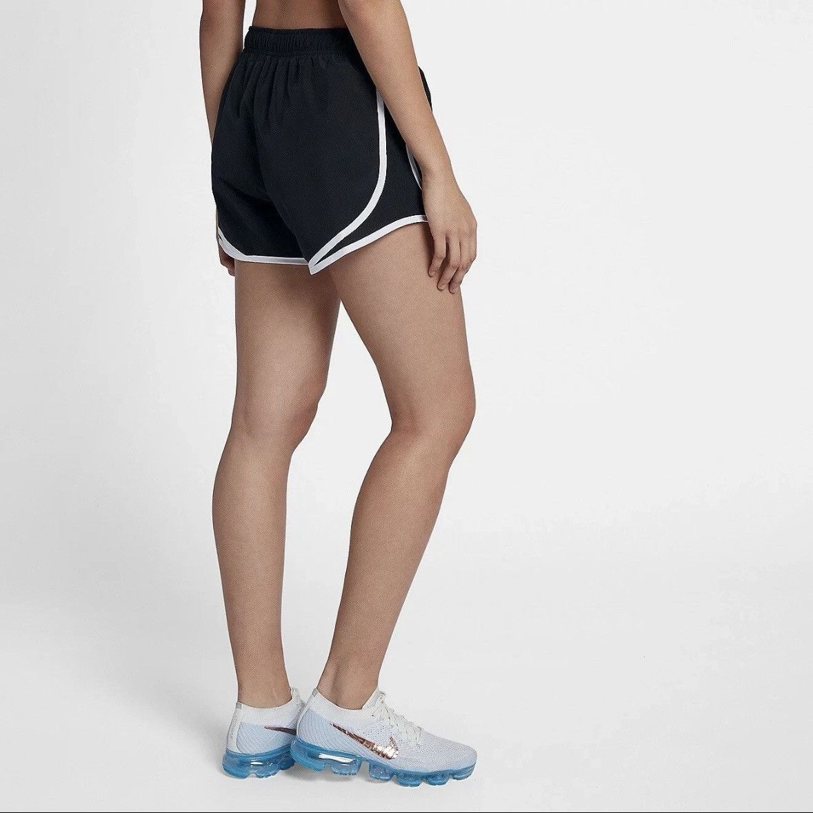 Nike Nike Women’s Running Shorts Medium Size 30" / US 8 / IT 44 - 2 Thumbnail