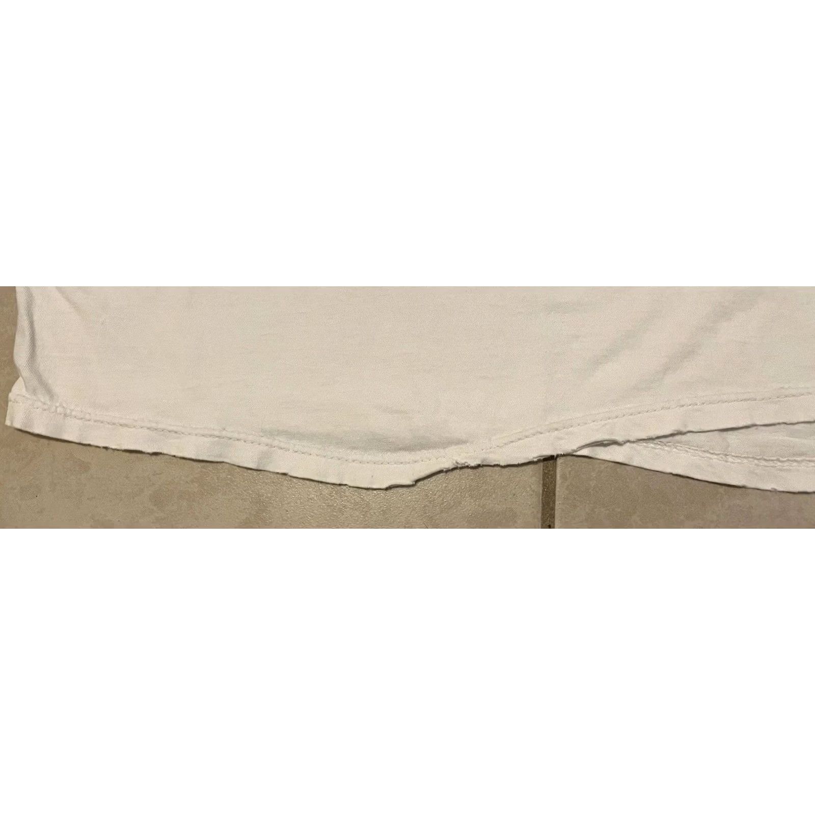 Hanes VINTAGE Hanes T-Shirt 80s 90s Distressed White XL Men Short Sleeve Grunge Punk Biker Skate Surf Trucker Destroyed Faded Logo Size US XL / EU 56 / 4 - 4 Thumbnail