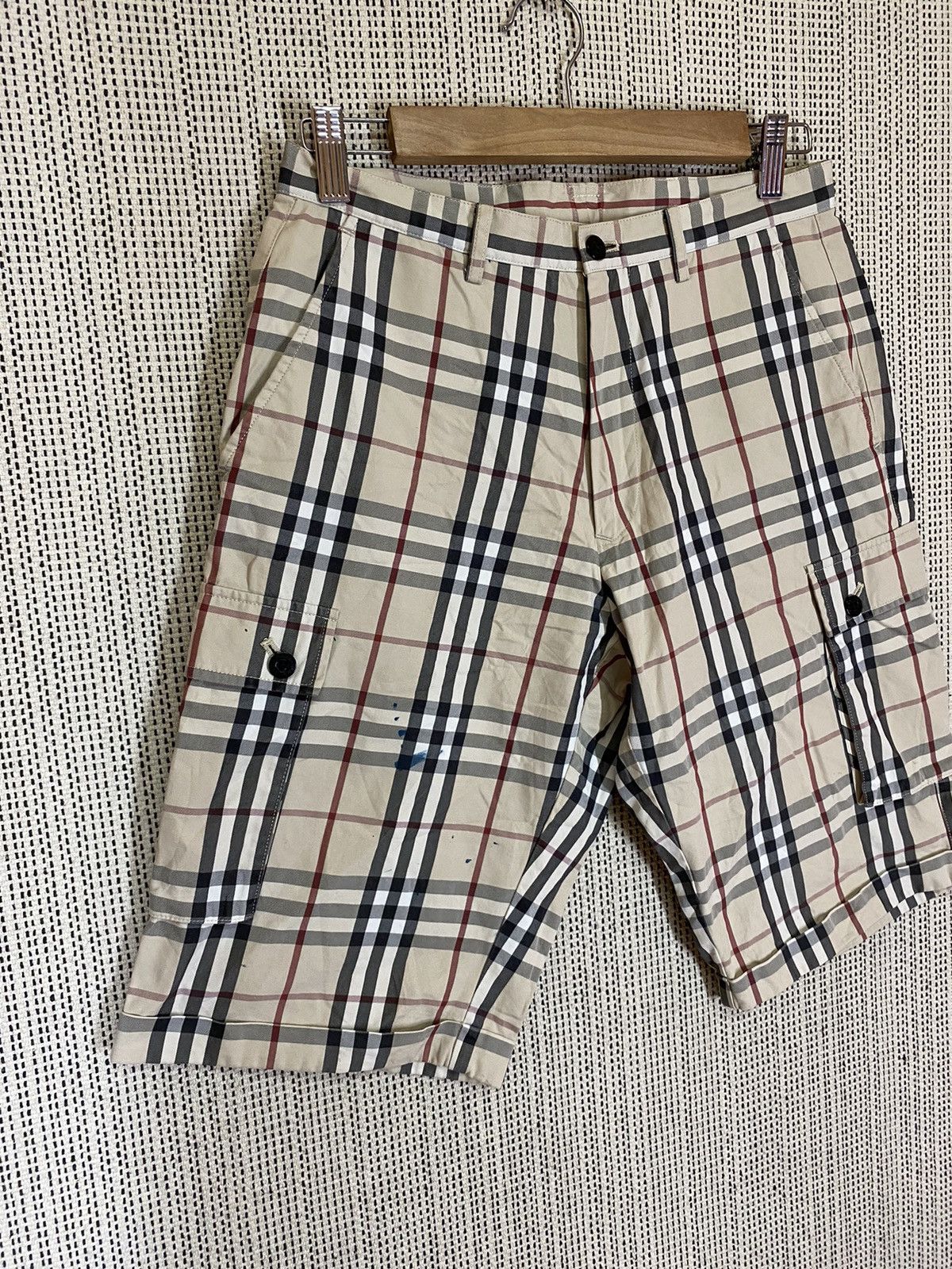 Burberry ‼️BURBERRY BLACK LABEL CARGO SHORT PANT NOVACHECK SPLITCOLOUR Size US 32 / EU 48 - 2 Thumbnail