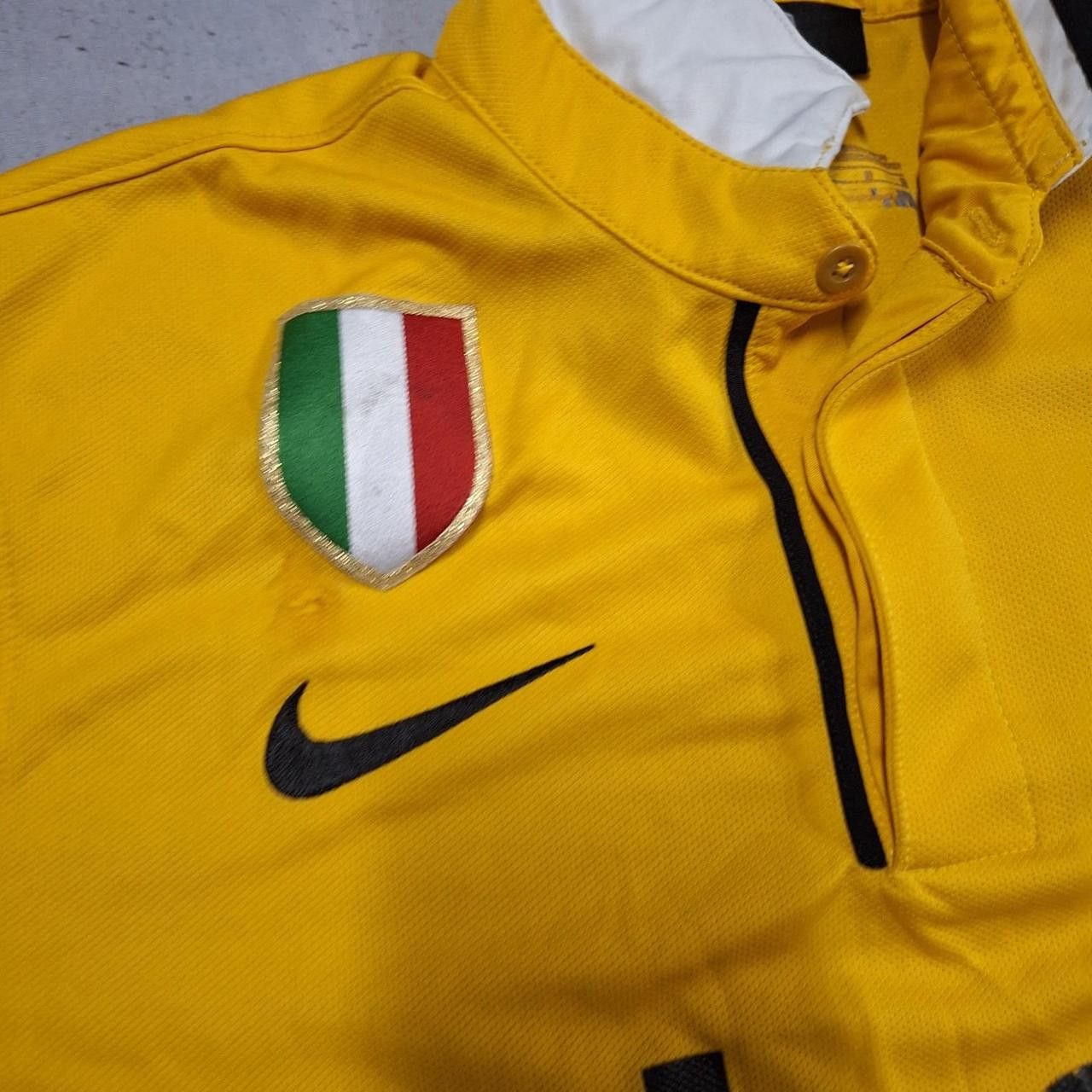 Nike Nike Juventus yellow and white football shirt #Juventus Size US M / EU 48-50 / 2 - 3 Thumbnail