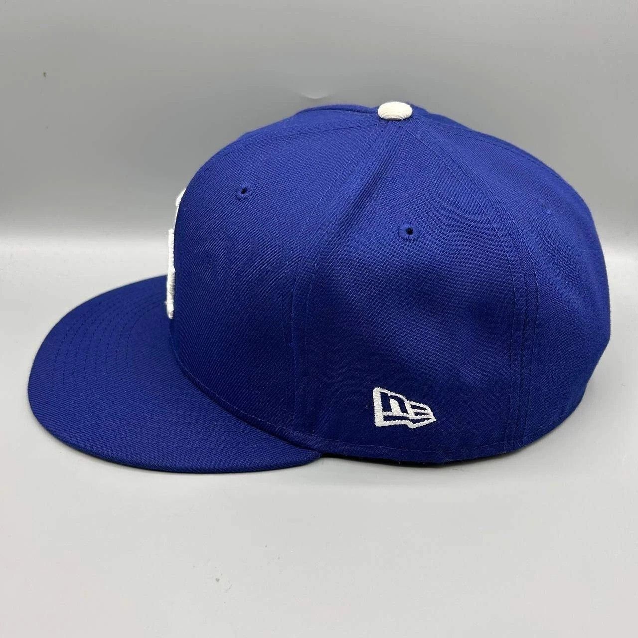 New Era Los Angeles LA Dodgers Hat Men 8 Blue Embroidered Fitted Cap Size ONE SIZE - 7 Thumbnail