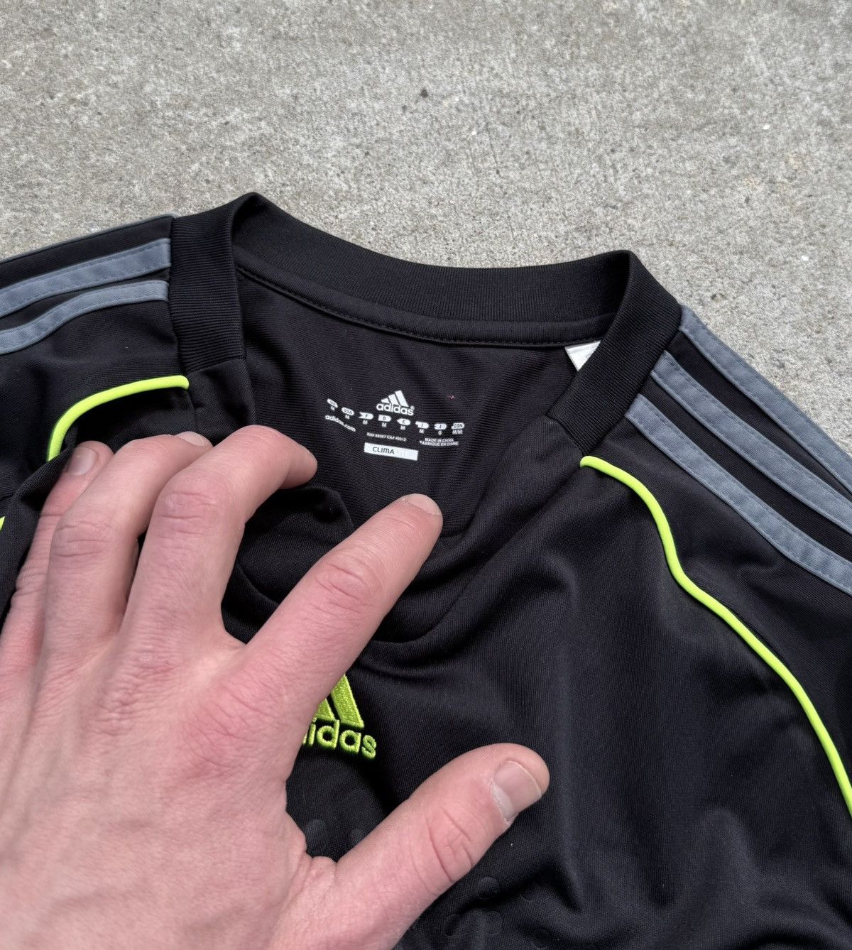 Other Vintage Adidas y2k rare sportswear streetwear t-shirt Size US M / EU 48-50 / 2 - 11 Thumbnail