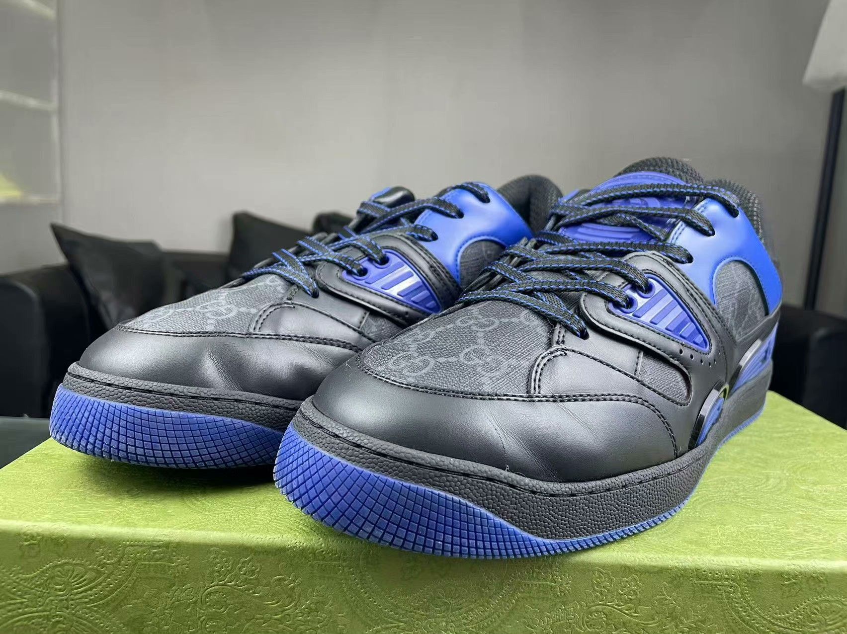 Gucci Gucci Black Lowtop Sneakers 10 Men Size US 10 / EU 43 - 1 Thumbnail