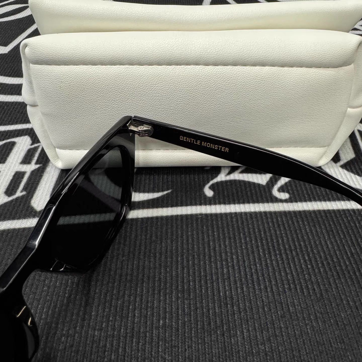 Gentle Monster GENTLE MONSTER Diamond-Shaped Sunglasses Q10 Size ONE SIZE - 4 Thumbnail