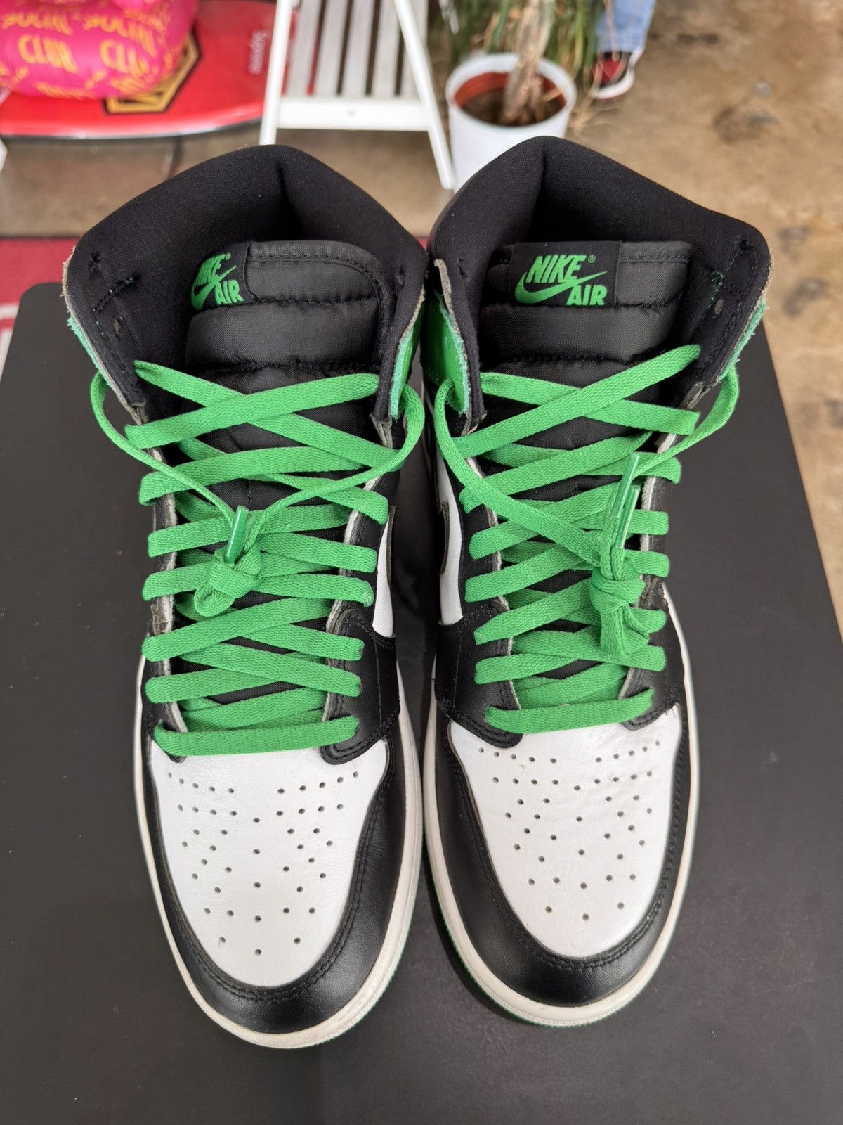 Jordan Brand Air Jordan 1 Lucky Green Size 11 (2023) Size US 11 / EU 44 - 2 Thumbnail