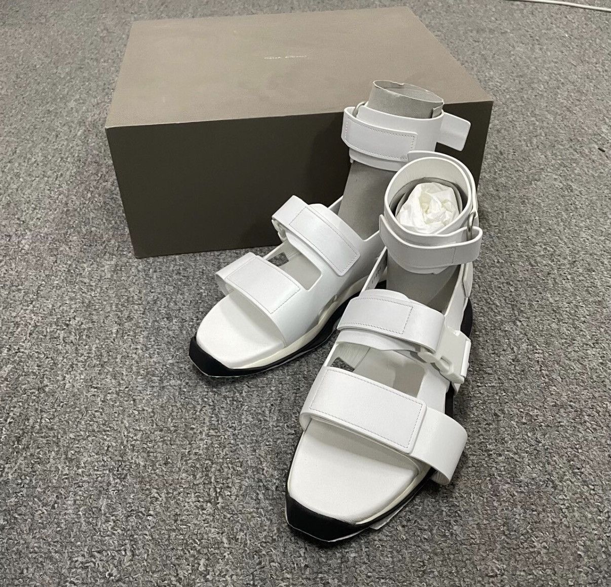Rick Owens Rick Owens White Sandals J41 Size US 8.5 / EU 41-42 - 1 Thumbnail