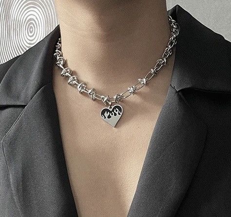 Japanese Brand × Jewelry Retro punk barbed wire fire heart chain choker necklace Size ONE SIZE - 2 Thumbnail
