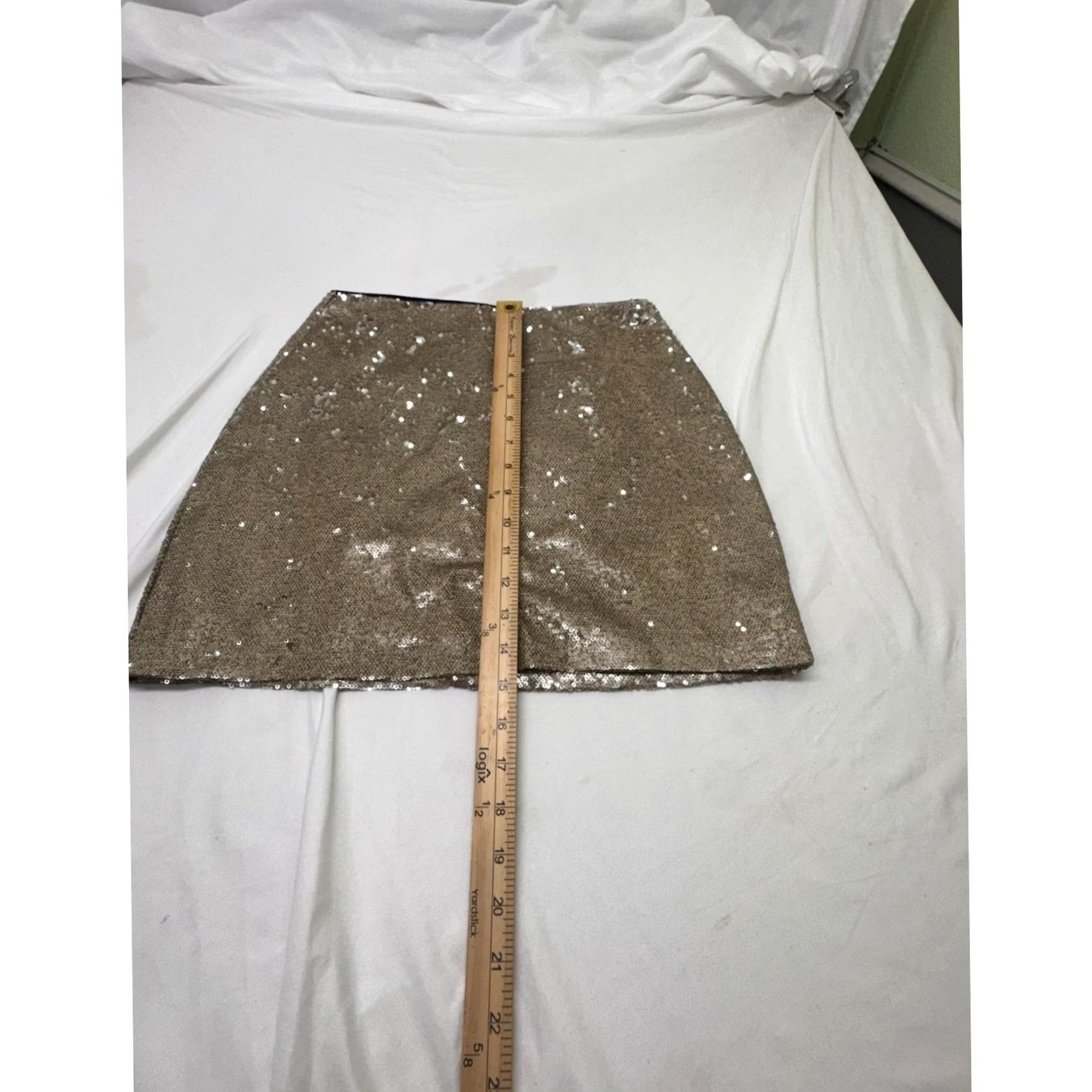 Forever 21 FOREVER 21 Skirt Womens M Gold Sequin Zip Lined Polyester Short Size 32" / US 10 / IT 46 - 4 Thumbnail