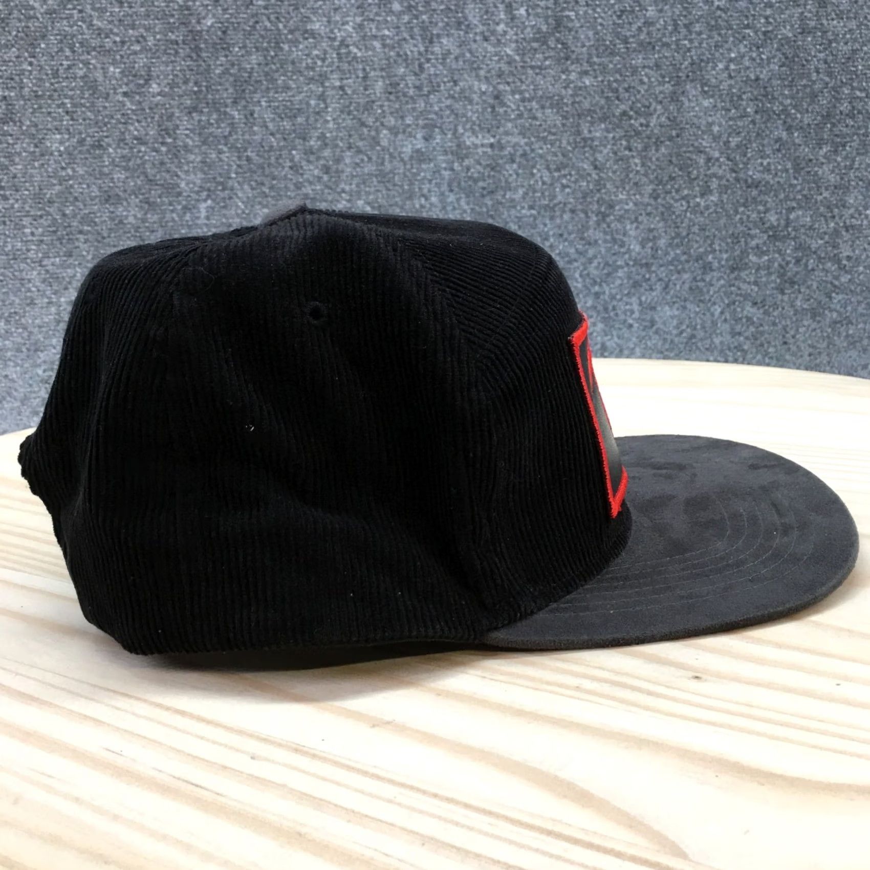 Vintage Pit Bull Thief Corduroy Snapback Cap Hat Mens OS Black Flat Brim Adjustable Size ONE SIZE - 5 Thumbnail