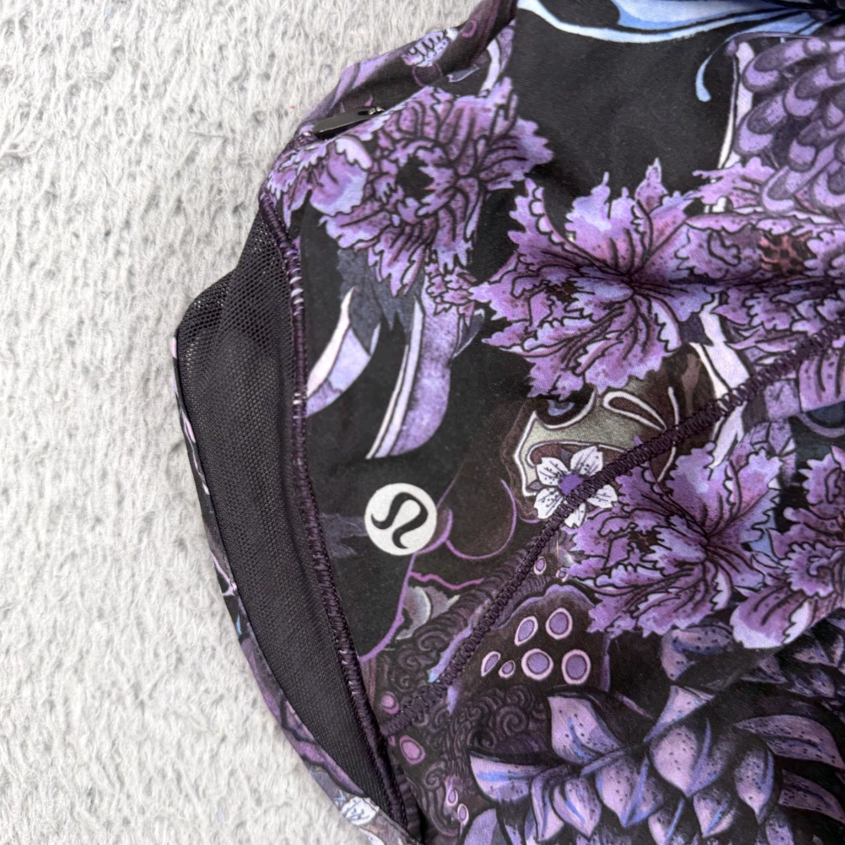 Lululemon Lululemon Hotty Hot Short Womens Size 8 Floral Athleisure Gym Training Comfort Size 30" / US 8 / IT 44 - 4 Thumbnail