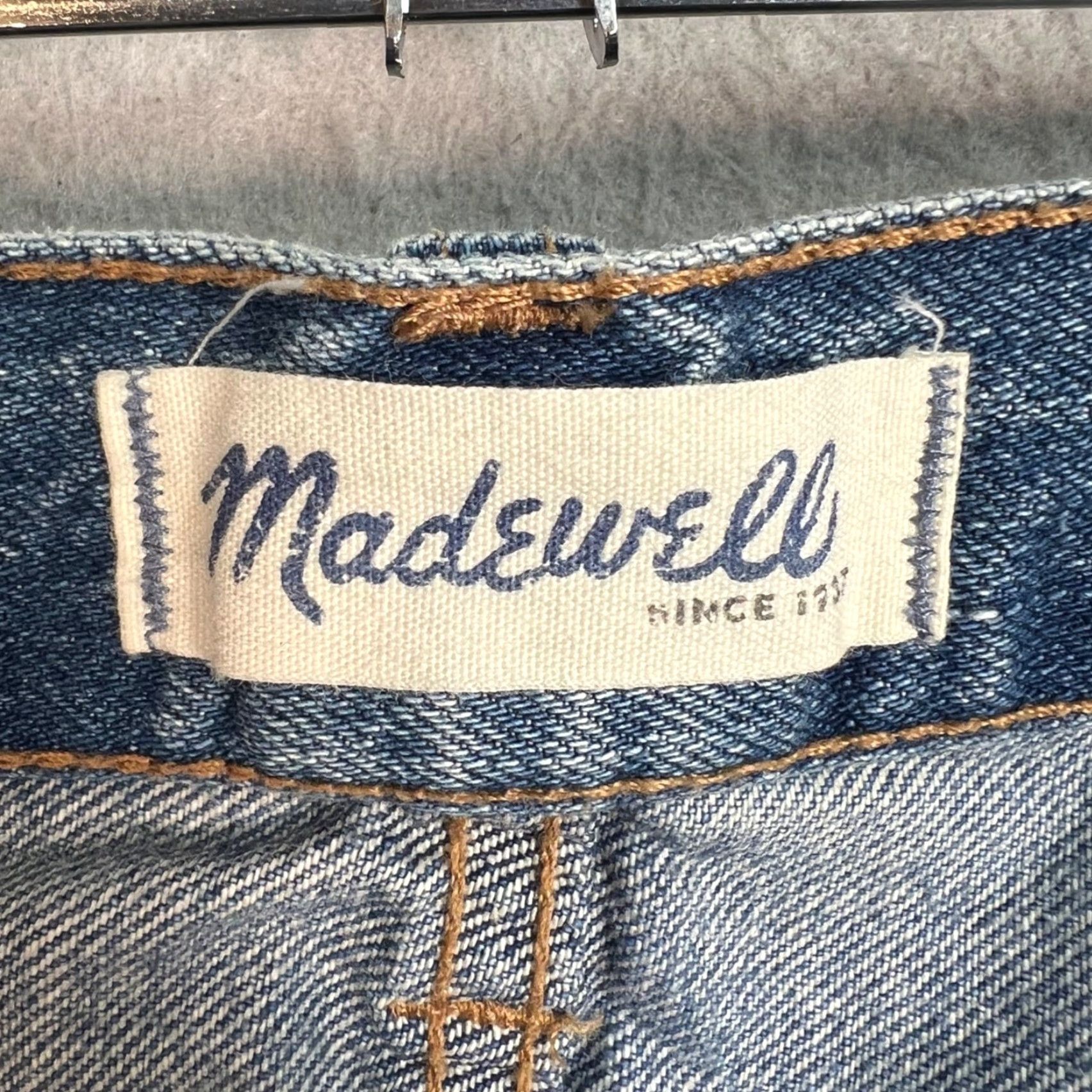 Madewell Madewell Womens Jeans Distressed Light Wash Denim 28 5-Pocket Style Boyfriend 100% Cotton Jeans + 28 in Inseam Adult Womens Blue Size 28" / US 6 / IT 42 - 3 Thumbnail