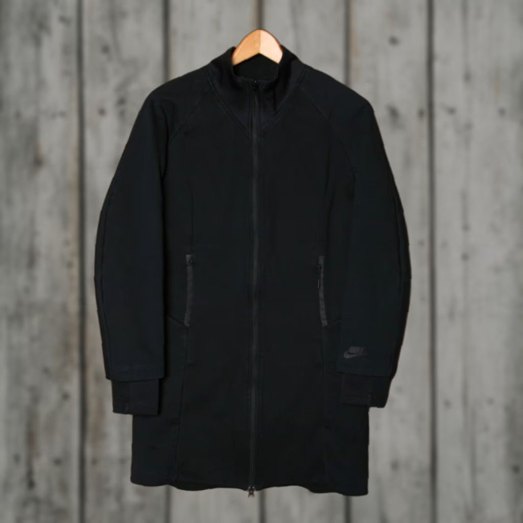 Nike VINTAGE Nike Sportswear Tech Fleece Black Windproof Water Repellent Jacket Sz. S Size S / US 4 / IT 40 - 1 Thumbnail