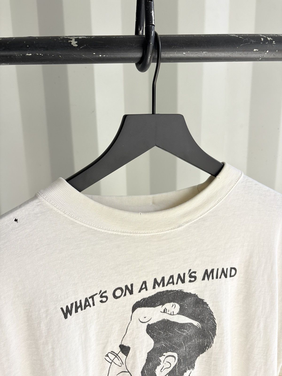 Vintage Vintage Whats On a Mans Mind Shirt Faded Grunge Band Size US XL / EU 56 / 4 - 6 Thumbnail