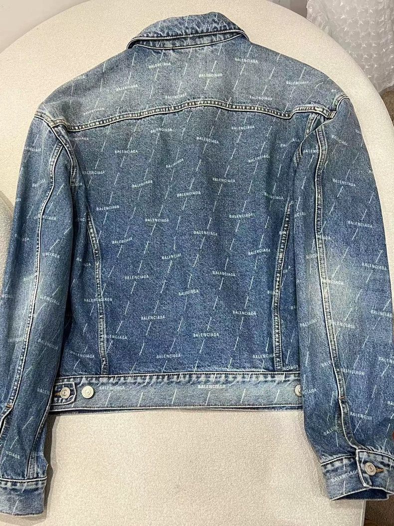 Balenciaga Balenciaga Classic Alphabet jacket 2501-Nextarrow Size US S / EU 44-46 / 1 - 4 Thumbnail