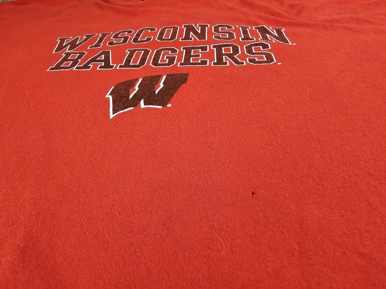 Reebok Reebok Wisconsin Badgers t-shirt red 5/6XL? Size ONE SIZE - 3 Thumbnail
