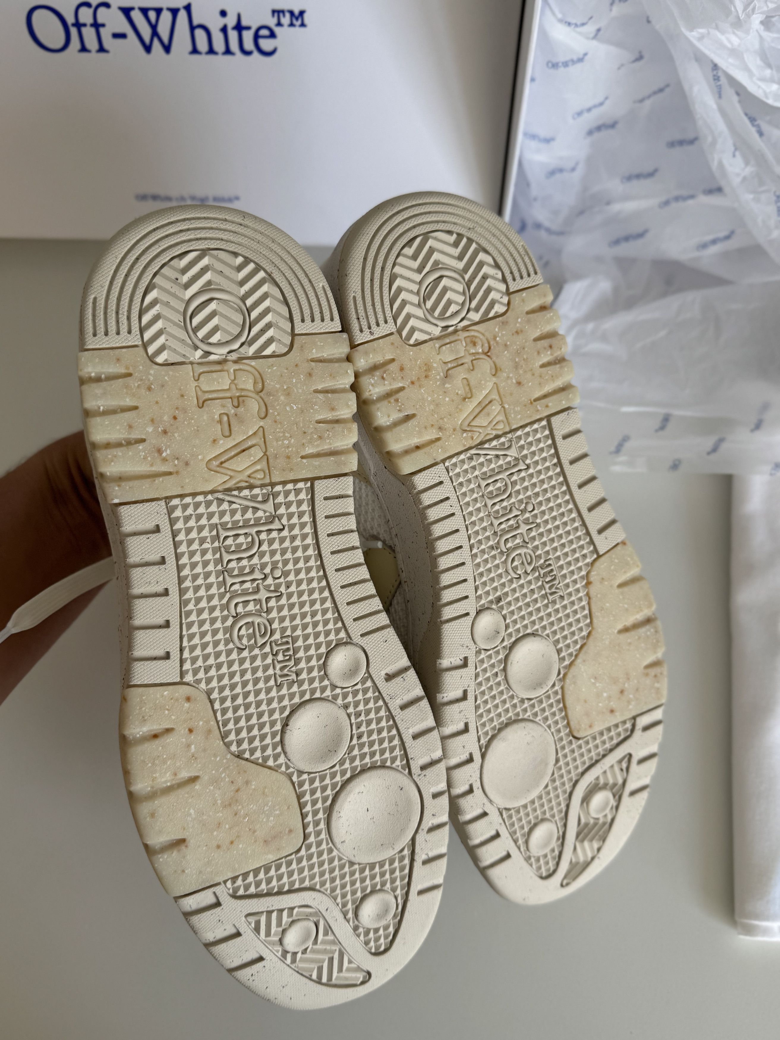 Off-White Off white Out Of Office sneakers Size US 10 / EU 43 - 13 Thumbnail
