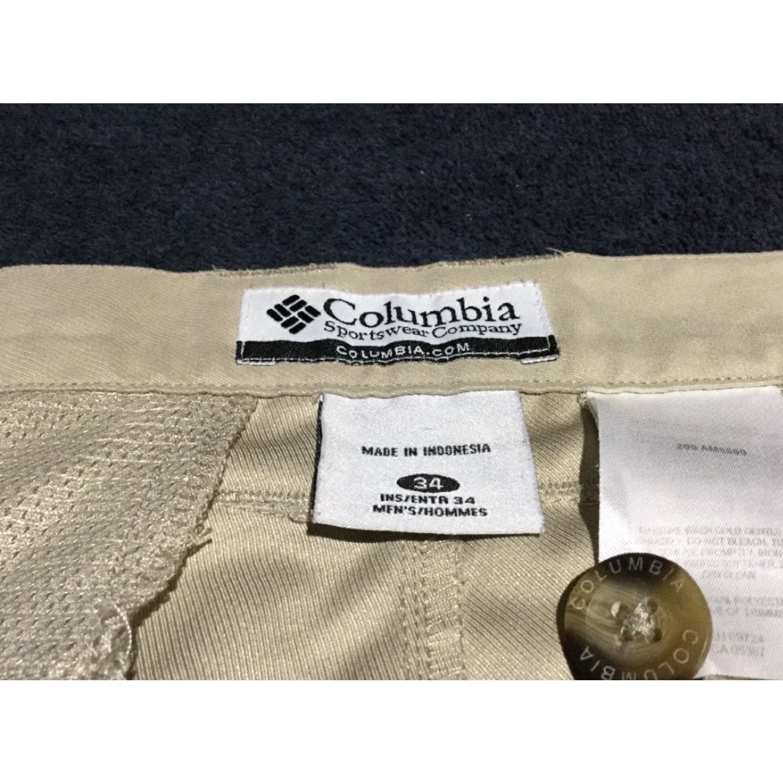 Vintage Columbia Sportswear Men's Pants 34 x 33 Regular Inseam 34 Beige Polyester Cargo Hiking Pant Hiking Pant Beige 34 33 Men Size US 34 / EU 50 - 3 Thumbnail
