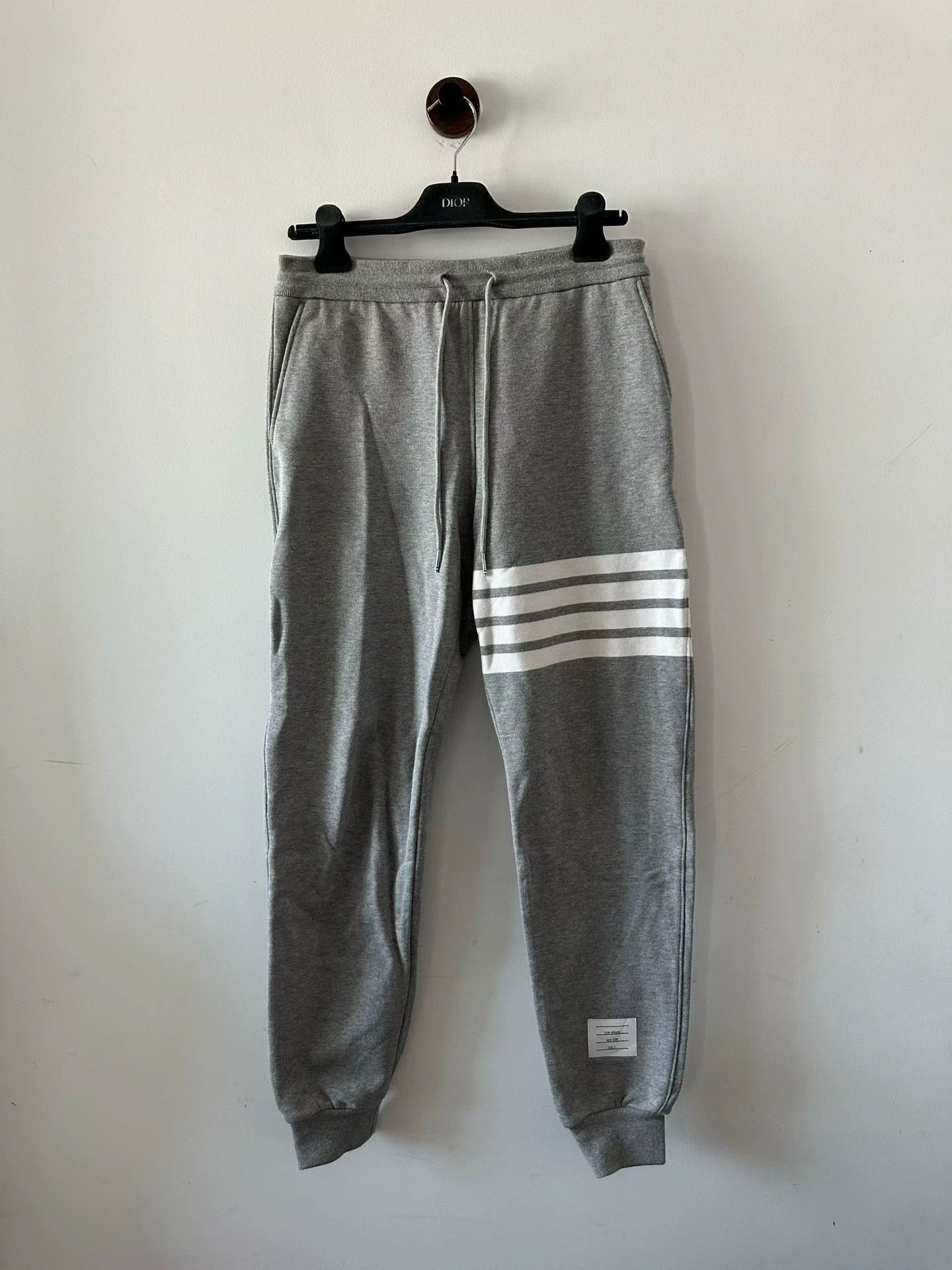 Thom Browne Thom Browne gray knit sweatpants 2 1 wear Size US 30 / EU 46 - 1 Thumbnail