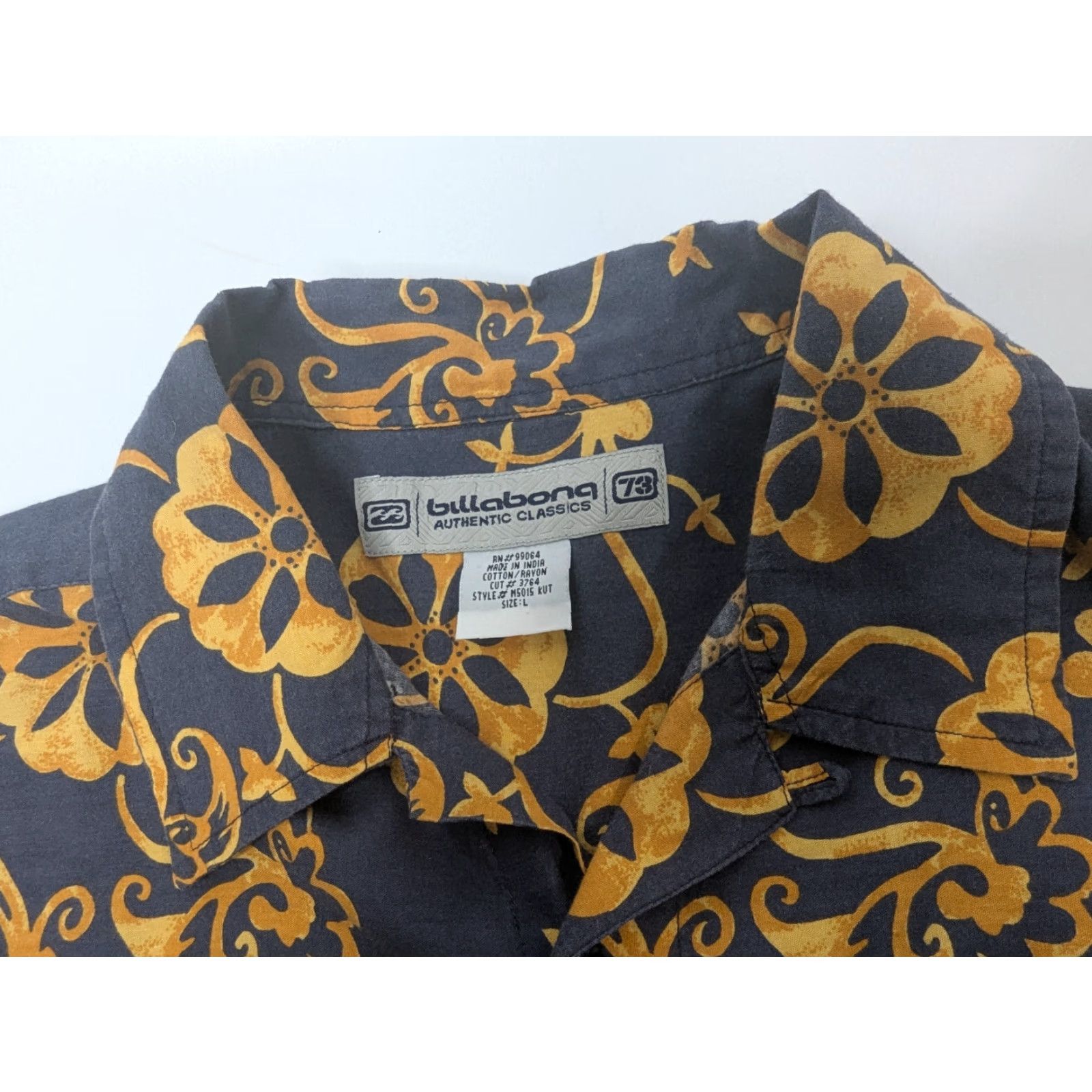 Billabong Billabong Button-Up Shirt Men L Short Sleeve Collar Graphic Print Blue Gold Surf Beach Classic Logo Pockets Size US L / EU 52-54 / 3 - 7 Thumbnail