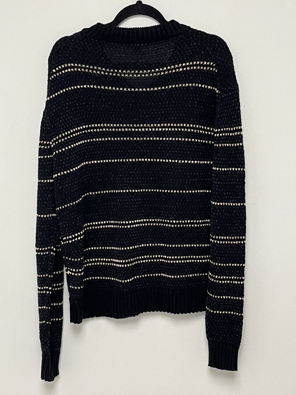 John Varvatos Jacquard stripe Knit Long Sleeve V-Neck Sweater Size medium. Size US M / EU 48-50 / 2 - 10 Thumbnail