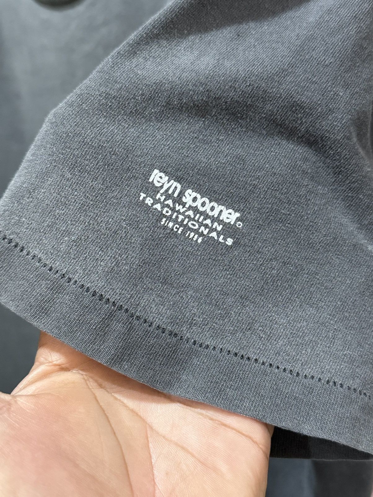 Reyn Spooner Thrashed Vintage 90s Reyn Spooner Pocket Sun Faded Tee Size US L / EU 52-54 / 3 - 6 Thumbnail