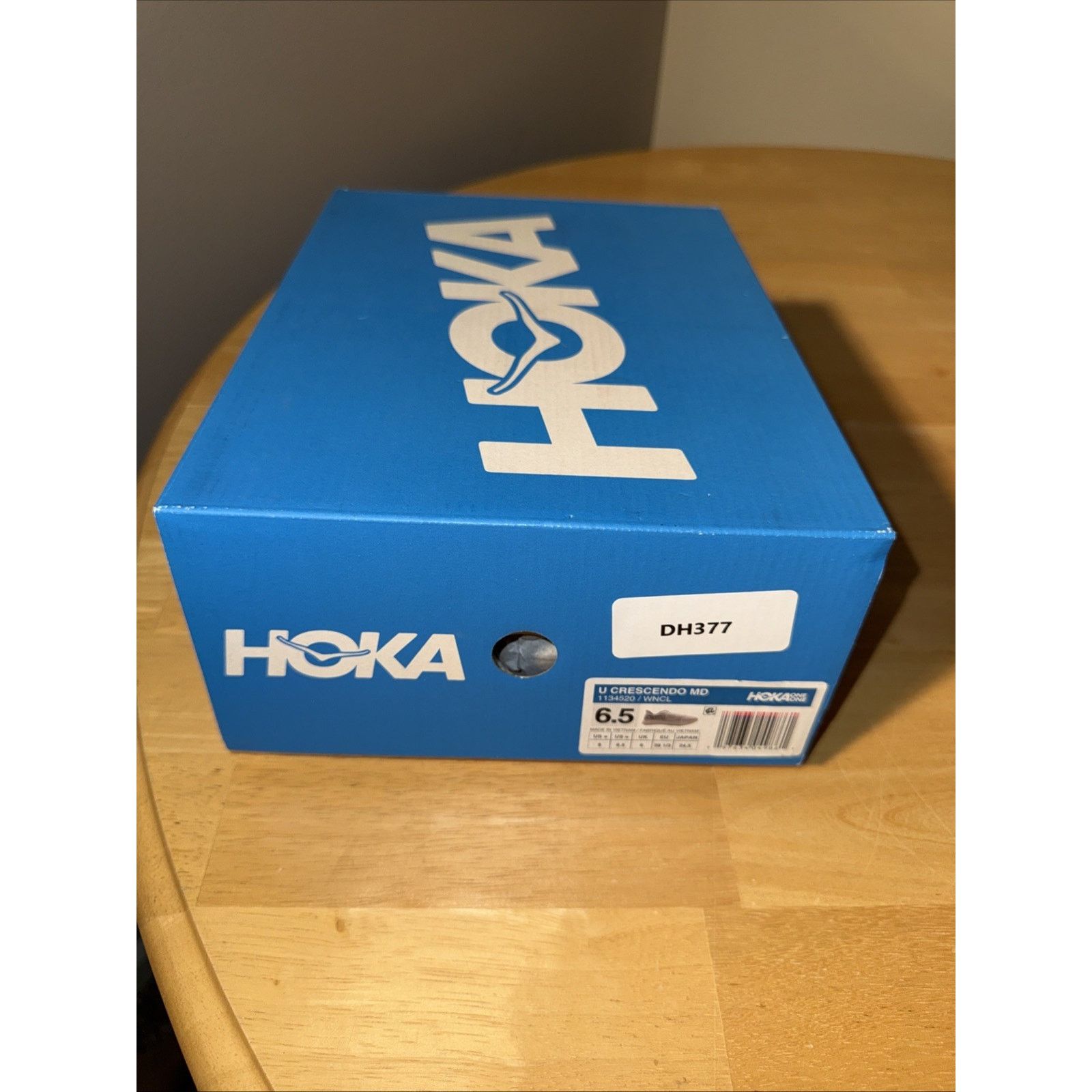 Hoka Size 6.5 - Hoka One One Crescendo MD White Size US 6.5 / EU 39-40 - 8 Thumbnail